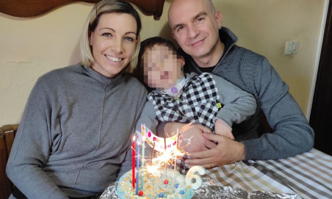 Ettore ha la sindrome di Moerbius: a scuola con una oss e la mamma che conosce le manovre per salvargli la vita