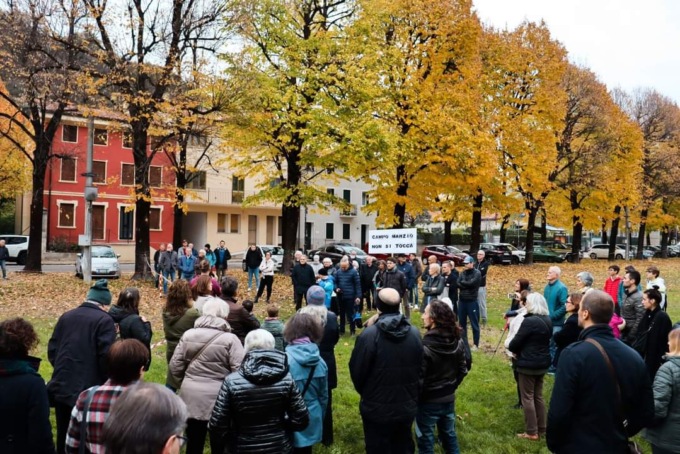 “Campo Marzio non si tocca”, il comitato dice no ai parcheggi nell’area verde
