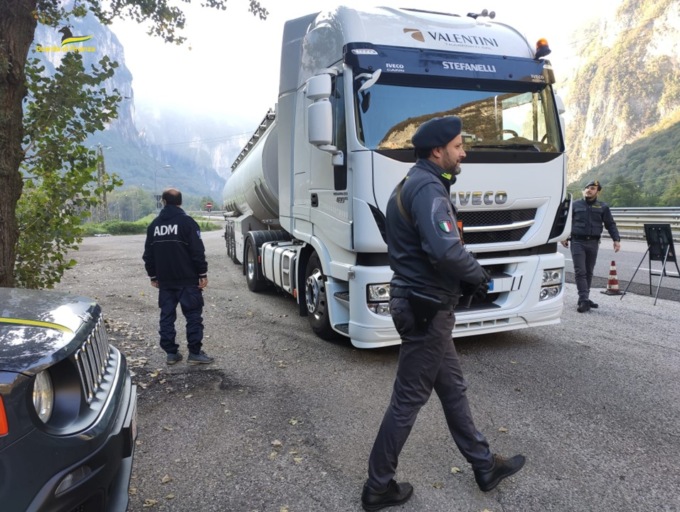 Controlli ai distributori di carburante in provincia di Vicenza: violazioni trovate in quattro impianti