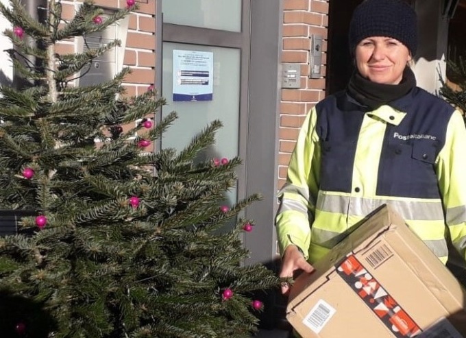 Il Centro di distribuzione di Asiago al lavoro per Natale:  1300 chilometri al giorno per consegnare la posta e i pacchi sulle montagne vicentine