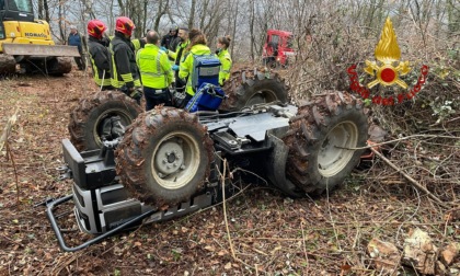 Tragedia della Befana a Chiampo, si ribalta col trattore e resta schiacciato: morto un 63enne