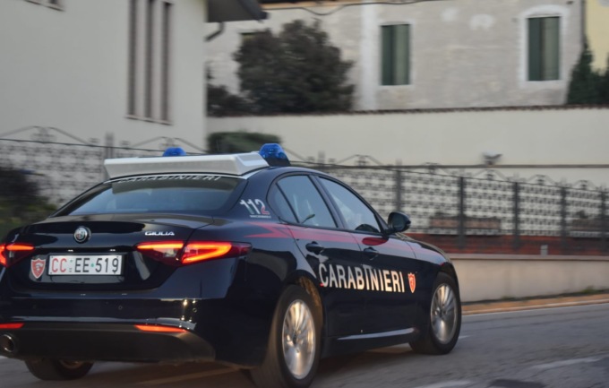 L’insospettabile cassiere e la fiorente “piazza di spaccio” nel negozio di Arzignano