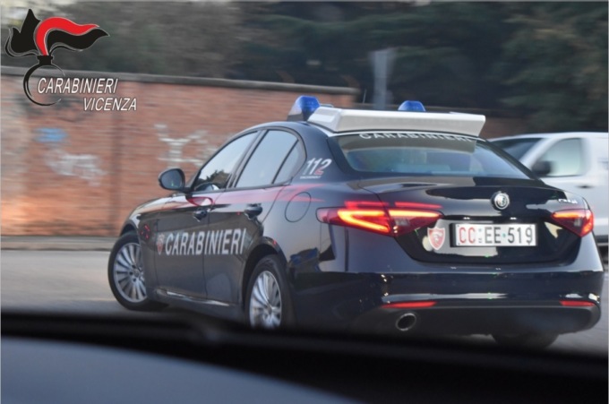 57enne trovato morto in uno scantinato, c’è un indagato
