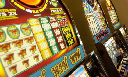 Jackpot delle Fiamme gialle: 20mila euro di sanzioni per 14 slot machines irregolari