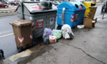 Abbandono di rifiuti, a marzo "beccati" 11 "furbetti" : sanzioni per 5400 euro