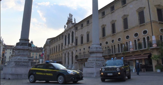 Operazione “carnevale sicuro”: sequestrati 1500 prodotti non conformi