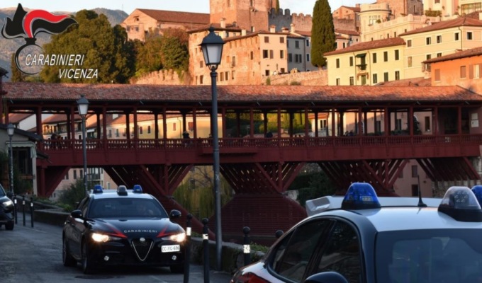 Albanese irrompe in un’abitazione ma si ferisce: rapinatore beccato grazie al Dna