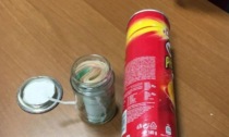 Il tubo di patatine "farcito" di contanti: ben 4200 euro sottratti ad un'anziana con l'inganno