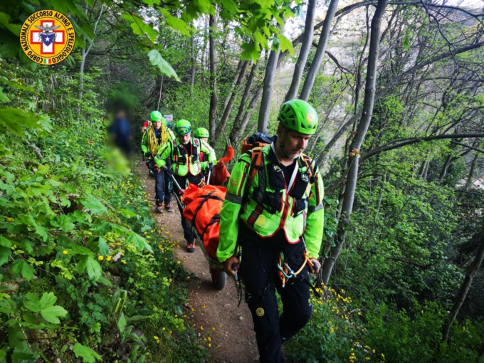 Lumignano, scivola sul sentiero: 67enne veronese aiutata dal soccorso alpino