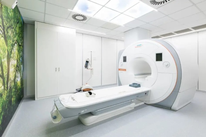 Apre a Thiene San Gaetano clinica e ricerca: interventi chirurgici e risonanza magnetica senza attese