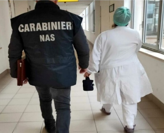Scoperto il “Frank Abagnale” dell’Alto Vicentino: esercitava come infermiere nelle Rsa, ma era tutto falso