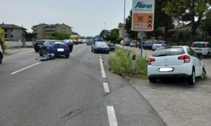 Incidente con carambola a Dueville, coinvolte tre auto: due feriti lievi