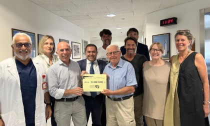 "Ospedale in prosa", va in scena la solidarietà: donati 21mila euro per i pazienti oncologici del San Bassiano