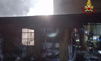 Incendio nella notte a Calvene: garage divorato dalle fiamme