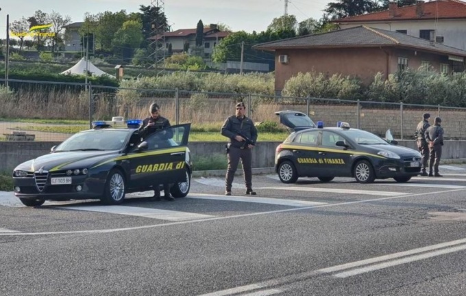 Droga tra i giovanissimi nel Vicentino: l’operazione della Finanza