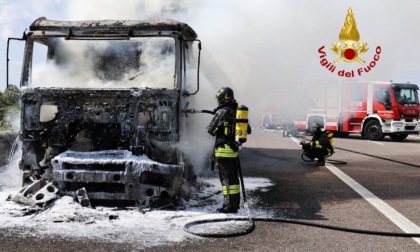 Superstrada Pedemontana Veneta, video e foto dell'incendio alla motrice dell'autoarticolato