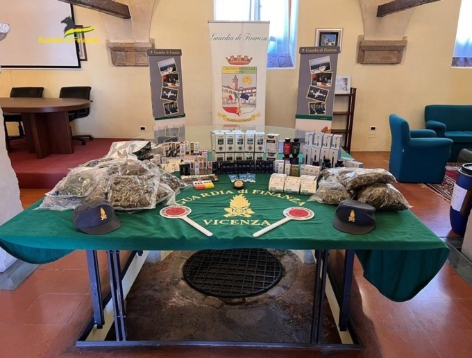 Guardia di finanza, al via i controlli nei “cannabis store”: il cbd è un medicinale, va venduto in farmacia