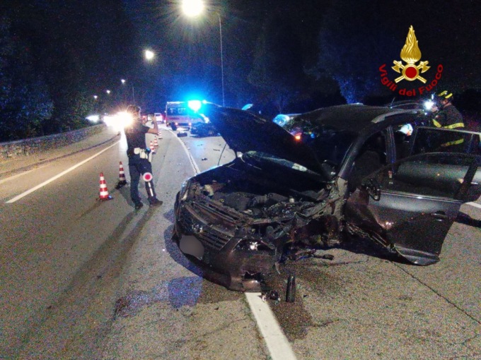 Incidente in viale Riviera Berica, tre auto coinvolte e tre feriti