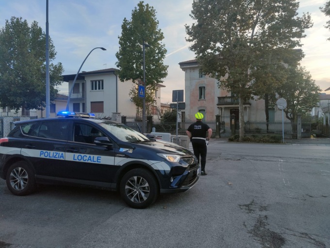 Incrociano per caso a Thiene la coppia che li ha truffati e scoppia la lite