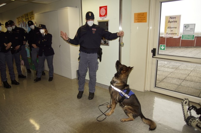 La Befana della Polizia di Stato fa visita al reparto di Pediatria dell’Ospedale di Bassano del Grappa