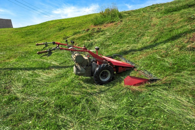 Agricoltore muore travolto da una motofalciatrice a Rossano Veneto