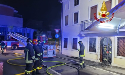 Vicenza, incendio nella notte in una casa del Comune