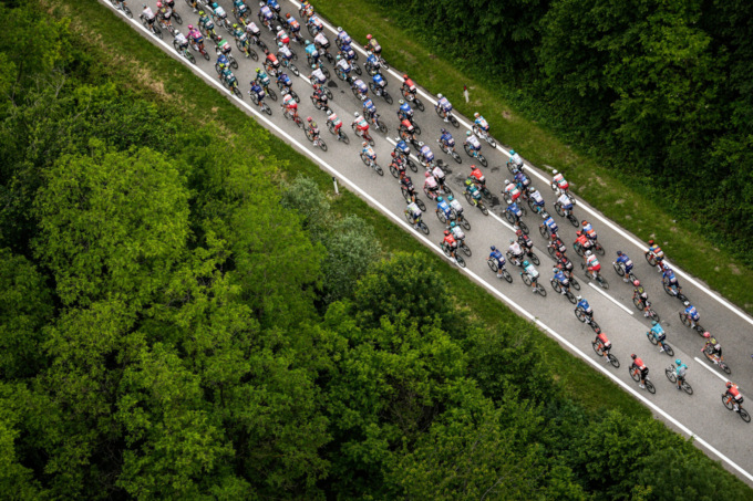 Comincia la 20esima tappa del Giro d’Italia: il Grappa attende di essere scalato