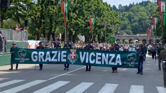 Finisce l’Adunata degli Alpini a Vicenza, mezzo milione di partecipanti e un forte messaggio di pace