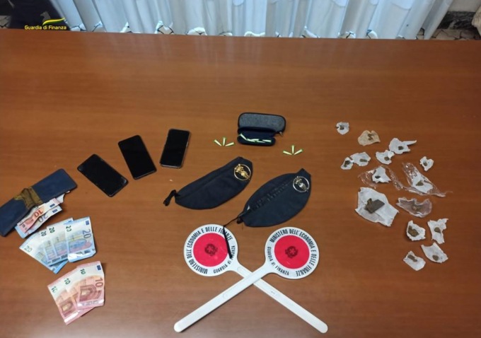 Blitz della Guardia di Finanza nel Vicentino, sequestrati oltre 110 grammi di droga