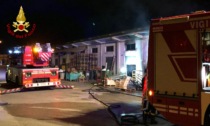 Incendio al mercato ortofrutticolo di Bassano, diverse case nella zona senza luce