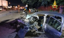 Violento scontro tra due auto ad Altavilla, non ce l'ha fatta il conducente della Punto
