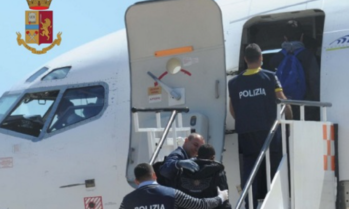 Rintracciati a Vicenza ed espulsi dall’Italia due ventenni irregolari autori di spaccio e altri reati