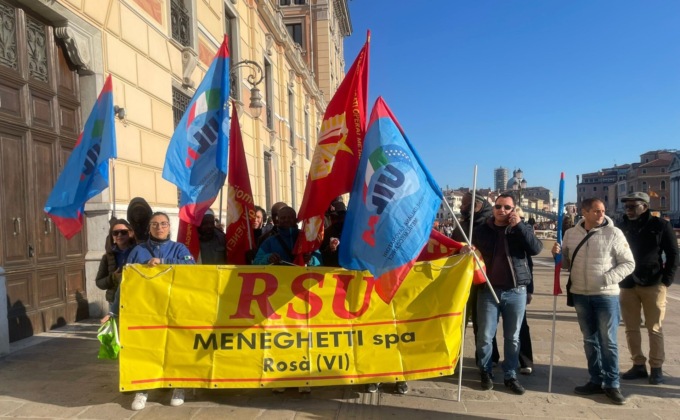 Vertenza Meneghetti: trattative interrotte, l’azienda procede con 40 licenziamenti