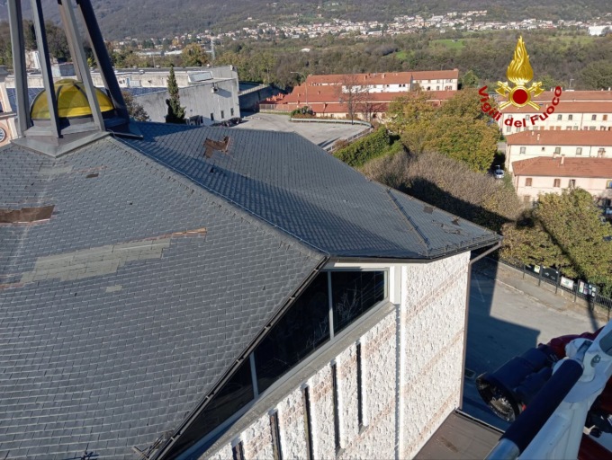 Crollata una parte del tetto della Chiesa di San Giuseppe a Piovene Rocchette