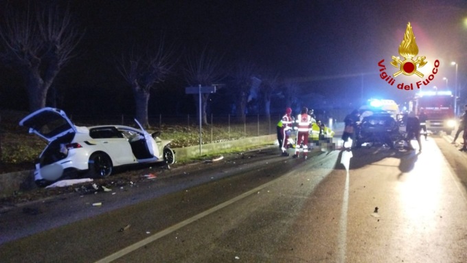 Scontro tra una Volkswagen e una Nissan a Marostica: sei feriti
