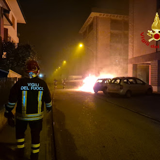 Toyota in fiamme nella notte a Montecchio Maggiore