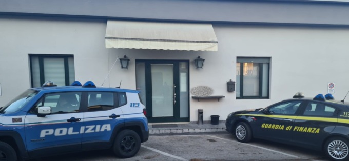 Polizia Ferroviaria e Fiamme Gialle sanzionano bar della stazione