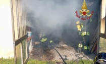 Prima l'esplosione, poi l'incendio: a fuoco un garage di Brogliano