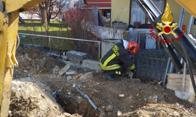 Fuga di gas ad Asiago durante i lavori di rifacimento di un marciapiede