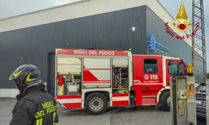 Principio d'incendio in una azienda che produce impianti di cogenerazione