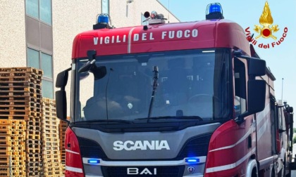 Incendio alla Mondialstampi di Schiavon, a fuoco una macchina perforatrice