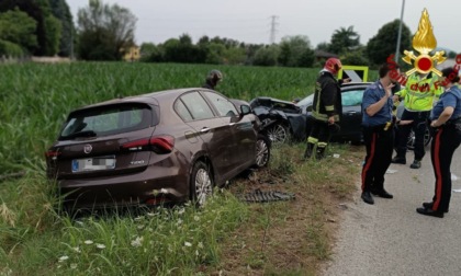 Scontro frontale tra due auto a Montecchio Precalcino, ferite 4 persone