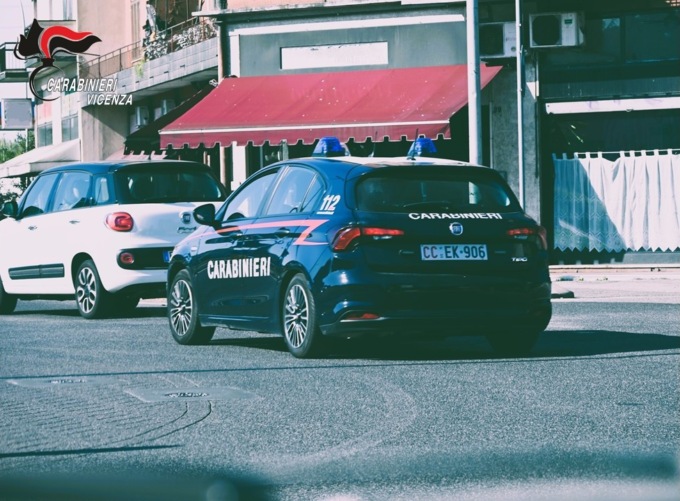 35enne ruba uno zaino da un’auto in sosta, rintracciato grazie al GPS del PC
