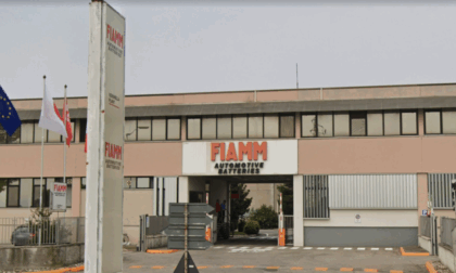 Fiammata in pieno volto: elettricista ustionato mentre lavora al trasformatore