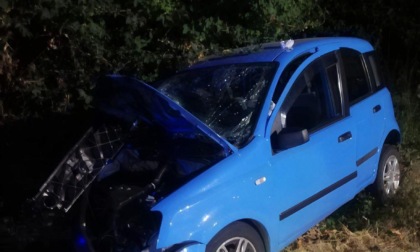 Scontro frontale in piena notte tra due utilitarie a Longare