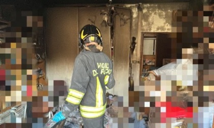 Incendio in appartamento mette i Vigili del fuoco alla prova