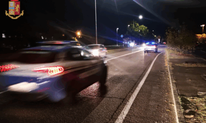 Sessantaduenne in scooter si fa beffe delle "Volanti" che però poi riescono a bloccarlo