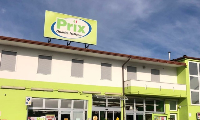 Tenta il furto di generi alimentari nel supermercato Prix, 40enne fermato prima di salire sull’autobus