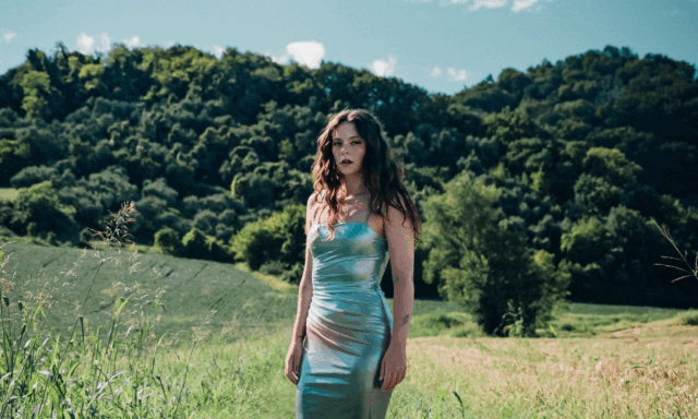 Francesca Michielin si prepara all’Arena con il nuovo singolo “È naturale”