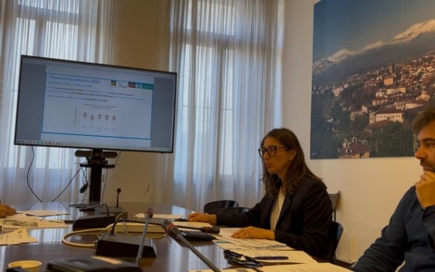 Misure straordinarie anti inquinamento, vietano anche la castagnata?